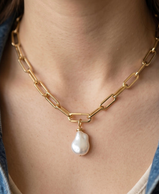 Bianca Pearl Paperclip Necklace