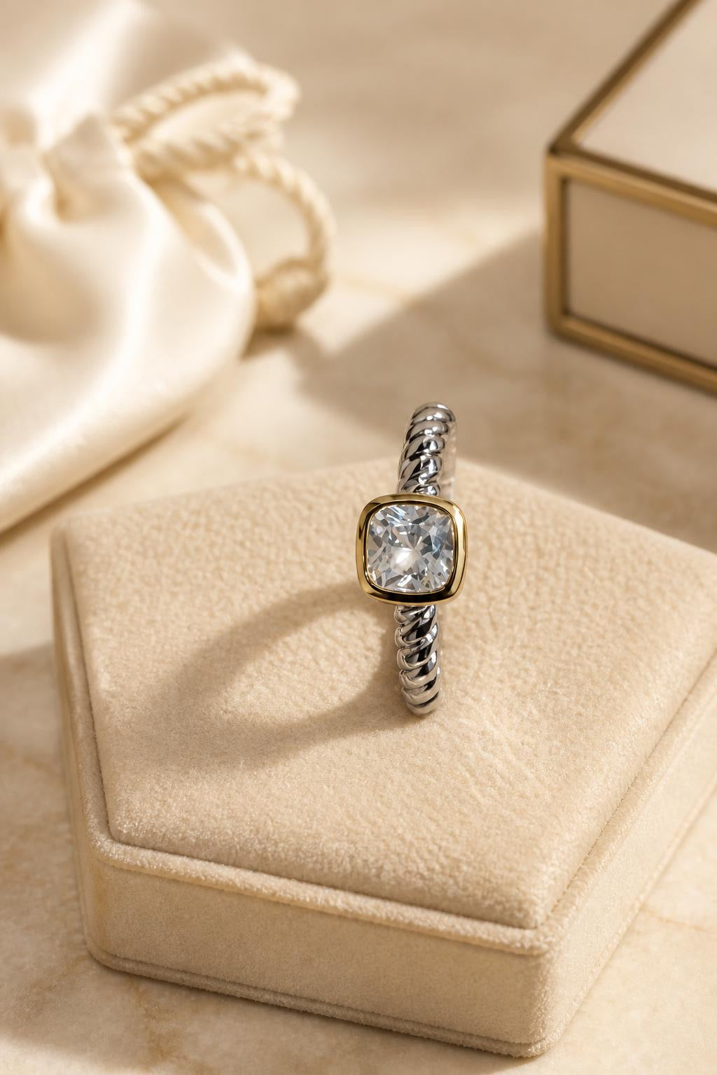 Lumina Ring