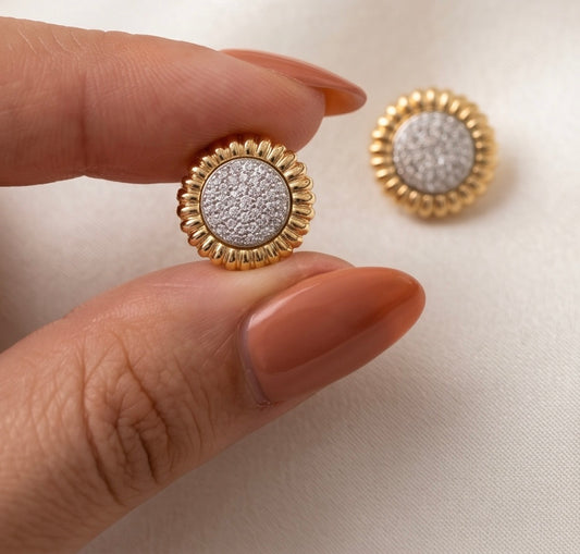 Margot Studs