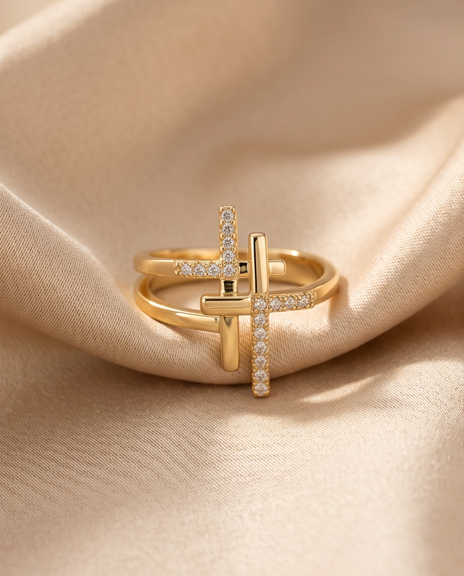 Eterna Cross Ring