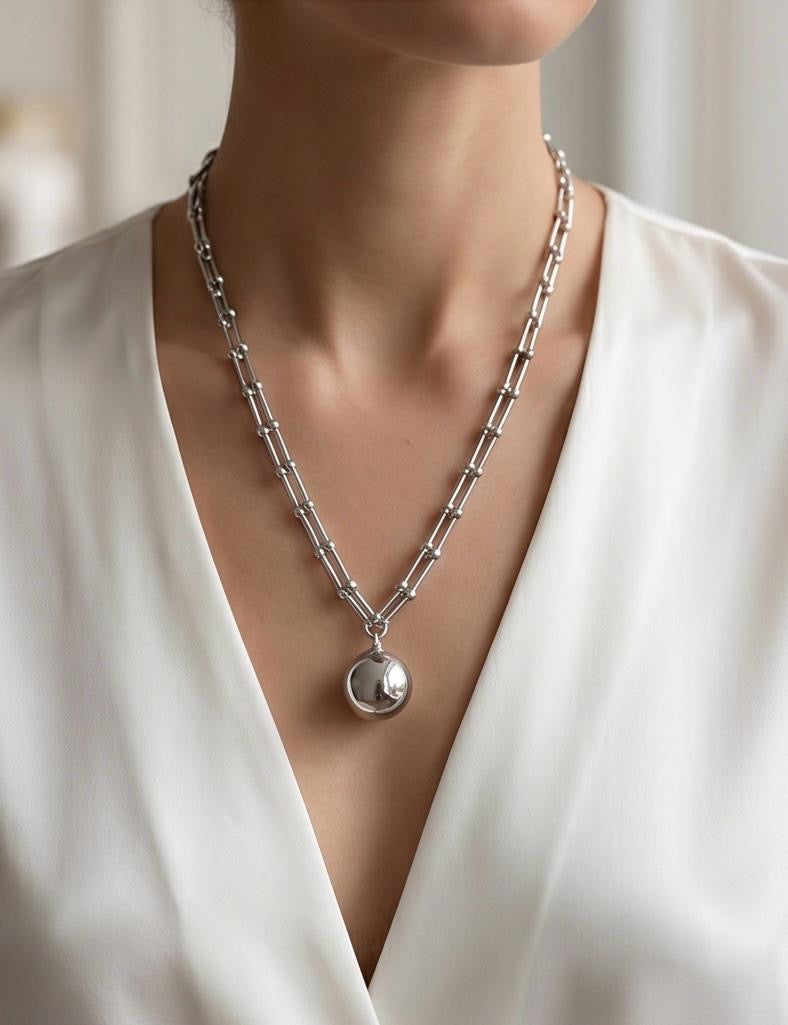 The Orb Necklace